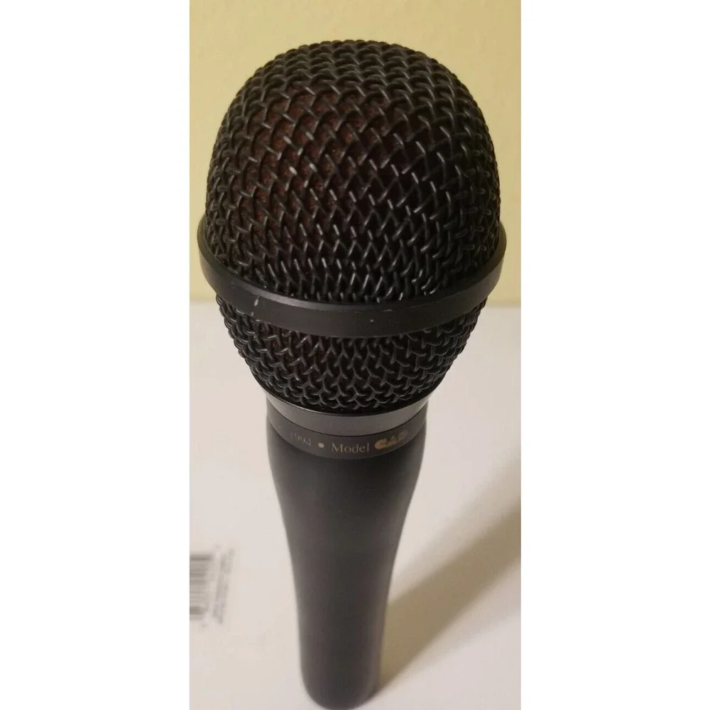 Sam Ash 70 YR Anniv. CAD Professional Dynamic Cardioid Microphone SA-70 BLACK